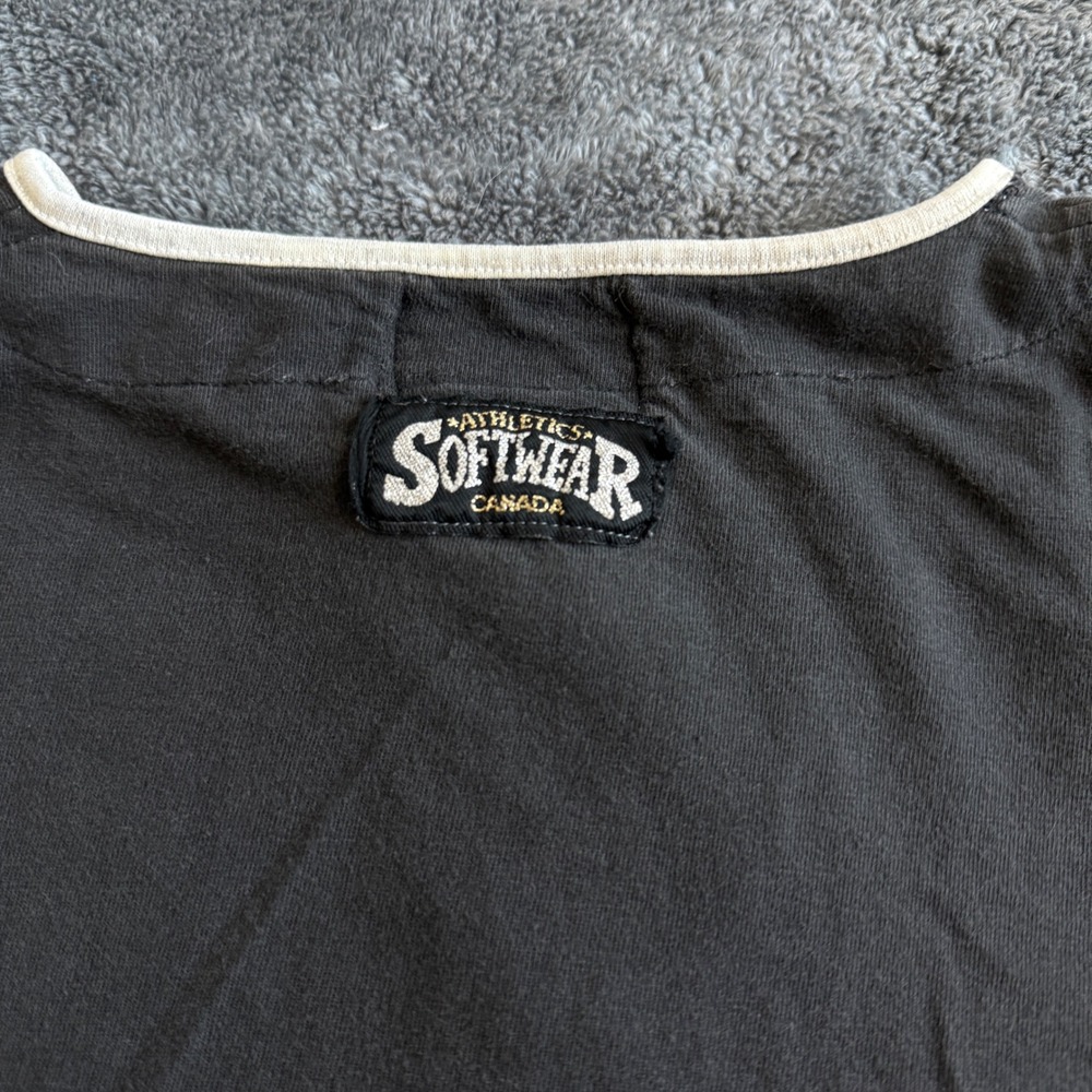 Vintage Edmonton Eskimos CFL Henley T-Shirt Athletics Softwear Canada Mens XL - Picture 6 of 7
